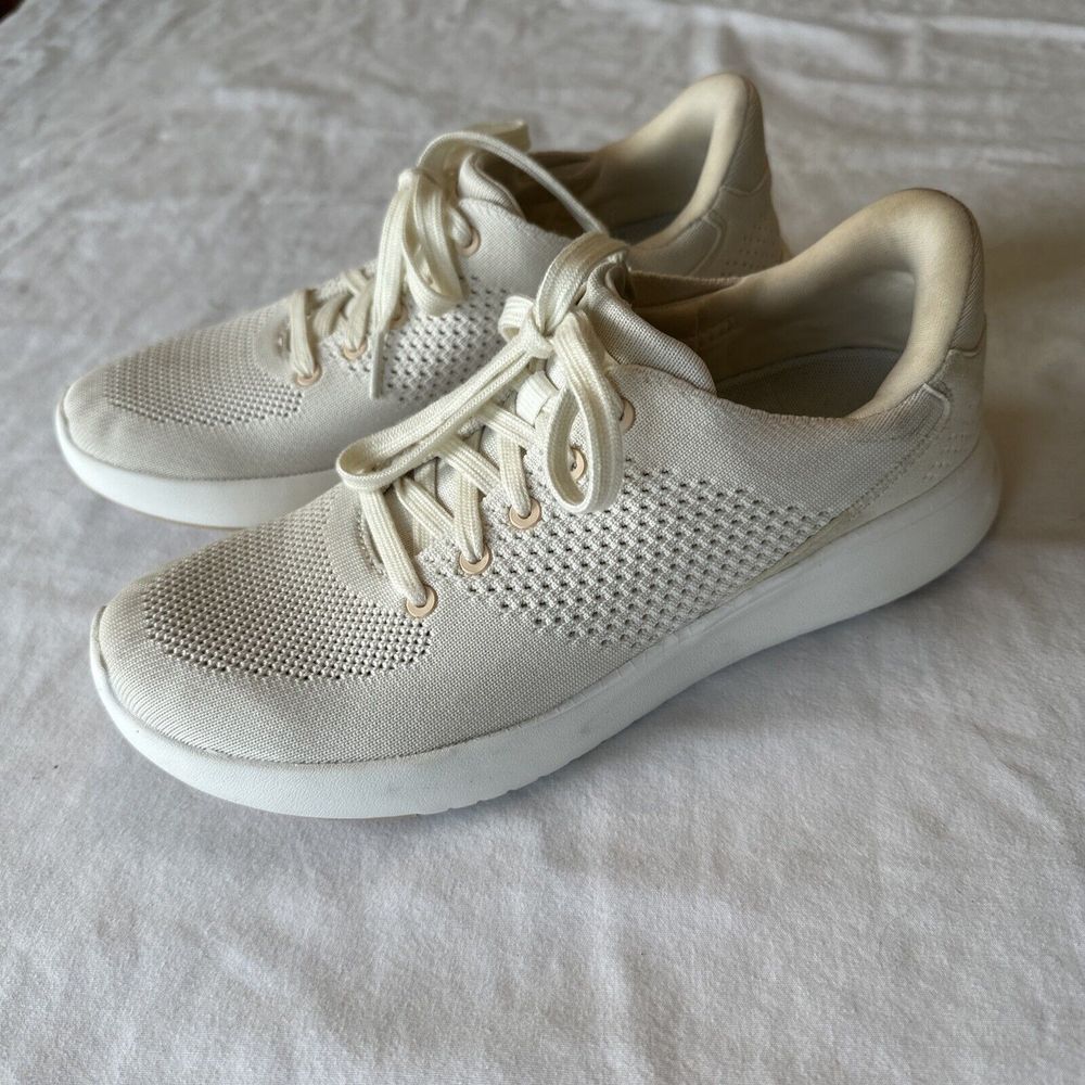 Kizik Lima Womens Size 8 Cream Athletic Running‎ Shoes Sneakers DLIMWC06-1D